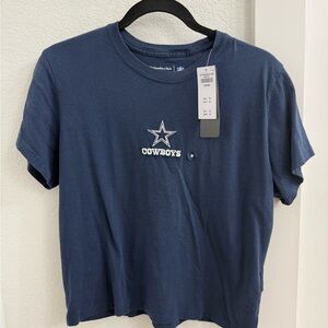 NWT Abercrombie & Fitch Dallas Cowboys Graphic Skimming Tee - Size Medium